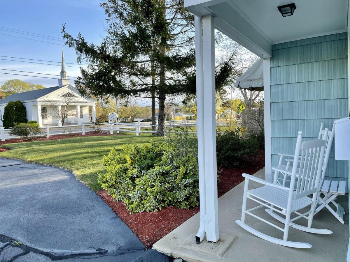 The Escape 2* South Yarmouth